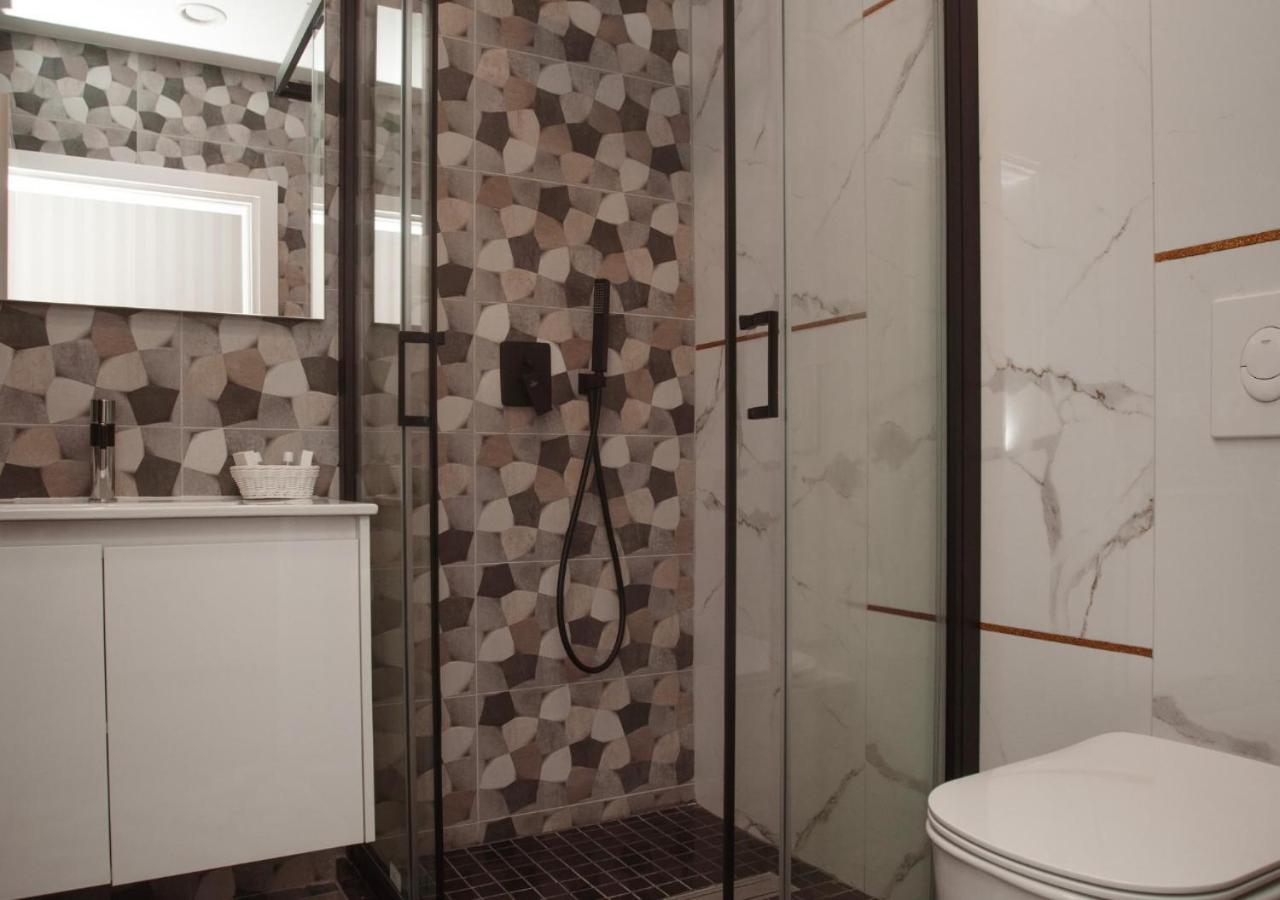 Hotel Chicago Shkoder Exterior photo